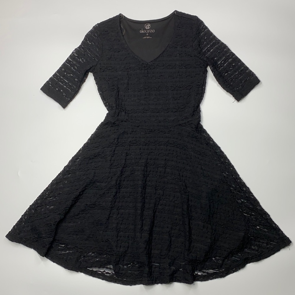 Degree Lace Black Vneck 1/2 Sleeve Dress Small